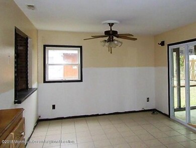 351-617881 Dining Area (13)