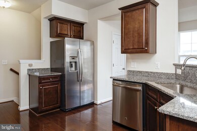 25224 Briargate Terrace, Chantilly, VA 20152 - photo 7