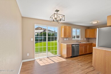 Dining Space Off Kitchen