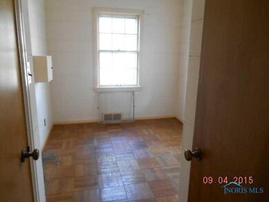 2242 Marlow Rd, Toledo, OH 43613 - photo 2