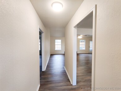 14249 S Glen St, Glenpool, OK 74033 - photo 3