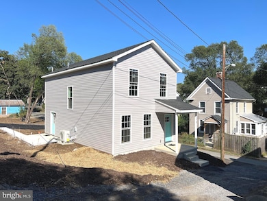 135 Dim St, Martinsburg, WV 25404 - photo 7