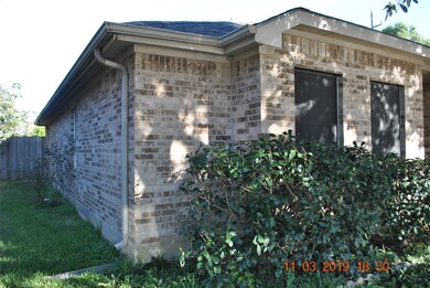 5907 Sattler Park Dr, Houston, TX 77086 - photo 3