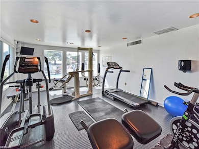 3665 Sandpiper Rd unit 236, Virginia Beach, VA 23456 - photo 3