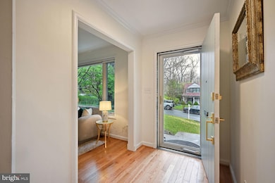 6008 Benalder Dr, Bethesda, MD 20816 - photo 4