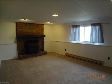 1518 Poplar Drive Lorain Ohio - Family Room