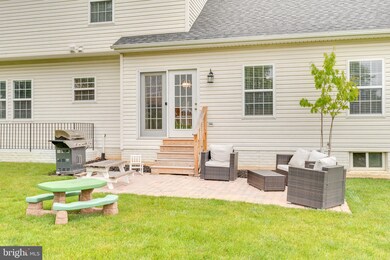 214 Stratus Dr, Kearneysville, WV 25430 - photo 3