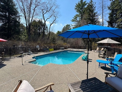 Beautiful private in-ground pool