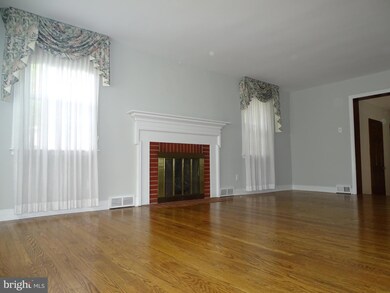 213 James Dr, Havertown, PA 19083 - photo 6