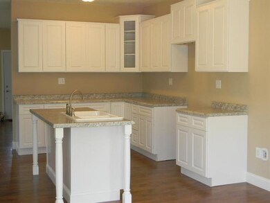 10312 E Lakewood Dr, Bloomfield, IN 47424 - photo 4