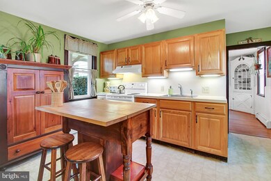 27 Main St, Mohnton, PA 19540 - photo 7