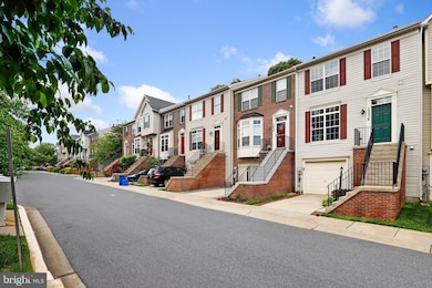 13028 Shamrock Glen Dr, Germantown, MD 20874 - photo 2