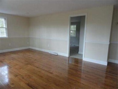 17 Kennedy Pkwy, Plymouth, MA 02360 - photo 3