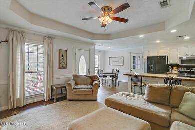 07-261 Riverbend Dr