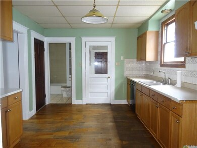 30 8th Ave, North Tonawanda, NY 14120 - photo 2