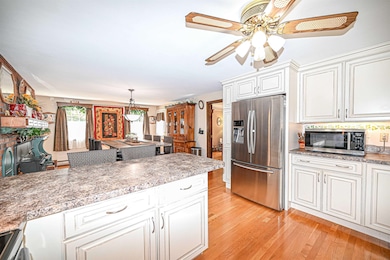 58 Tallant Rd, Pelham, NH 03076 - photo 5