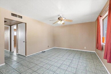 04-Living Room