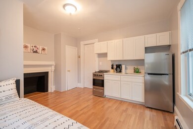 24 Howard St unit 4-1, Salem, MA 01970 - photo 2