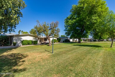 10515 W Palmeras Dr, Sun City, AZ 85373 - photo 3