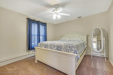 2228 Kenneth Rd Point Pleasant-large-007