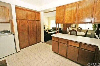 9928 1/2 Cedar St, Bellflower, CA 90706 - photo 4