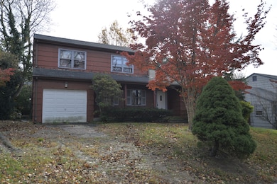 41 Pepperbush Ln, Fairfield, CT 06824 - photo 2