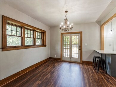 1215 42nd St, Des Moines, IA 50311 - photo 5