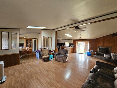 23105 Lawrence 1200, Aurora, MO 65605 - photo 6