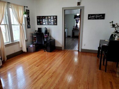 living/dining room