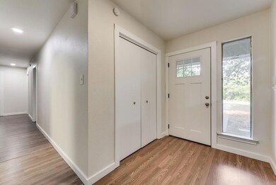 103 Briar Oaks Ct, Azle, TX 76020 - photo 2