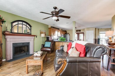 7900 Laura Jean Ct, Louisville, KY 40291 - photo 5