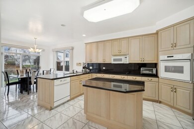 2512 Joshua Ln, Northbrook, IL 60062 - photo 7