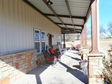 296 Sanger Dr, Springtown, TX 76082 - photo 4