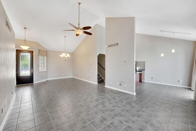 10604 Ontario Dr, Crown Point, IN 46307 - photo 5