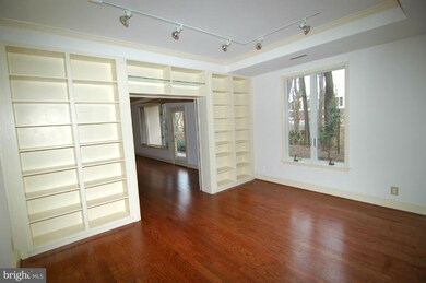 8101 Connecticut Ave unit N108, Chevy Chase, MD 20815 - photo 2