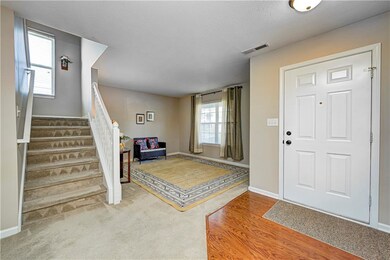 2423 Monarchy Ln, Greenwood, IN 46143 - photo 2