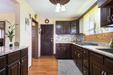 1520 W Indiana Ave, Elkhart, IN 46516 - photo 5