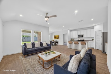 9721 Chelsea St, Texas City, TX 77591 - photo 2