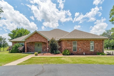 1701 N Skinner Ave, Drumright, OK 74030 - photo 6