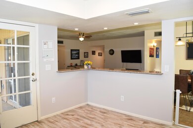 Kitchen Breakfast Bar