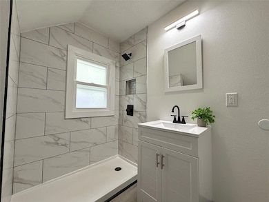 1110 York St, Des Moines, IA 50316 - photo 6