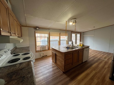 90 Come Spring Ln, Warren, ME 04864 - photo 5