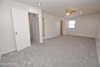 4340 Melissa Ct W, Jacksonville, FL 32210 - photo 3