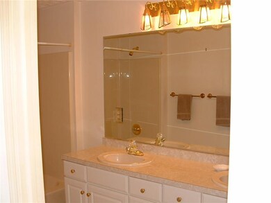 Master Bath/Spa.