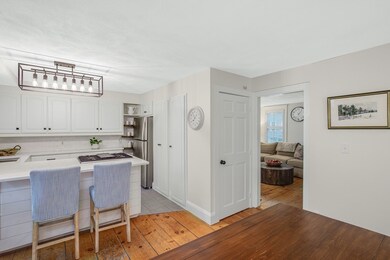 31-35 Warren St unit 2, Newburyport, MA 01950 - photo 6
