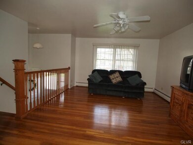 155 Jonathan Dr, Easton, PA 18045 - photo 5