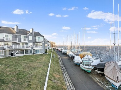 700 Shore Dr unit 4-413, Fall River, MA 02721 - photo 5