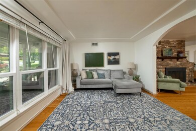 1036 Barbara Ann Dr, Hurst, TX 76053 - photo 7