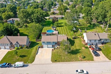 612 Loran Ln, Raymore, MO 64083 - photo 4