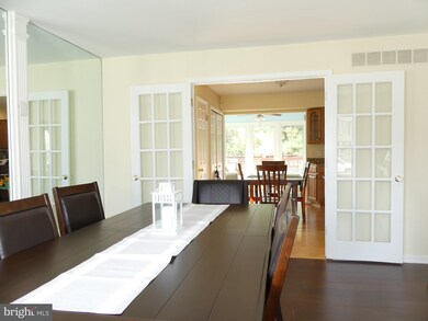 10 Dandelion Ct, Owings Mills, MD 21117 - photo 3